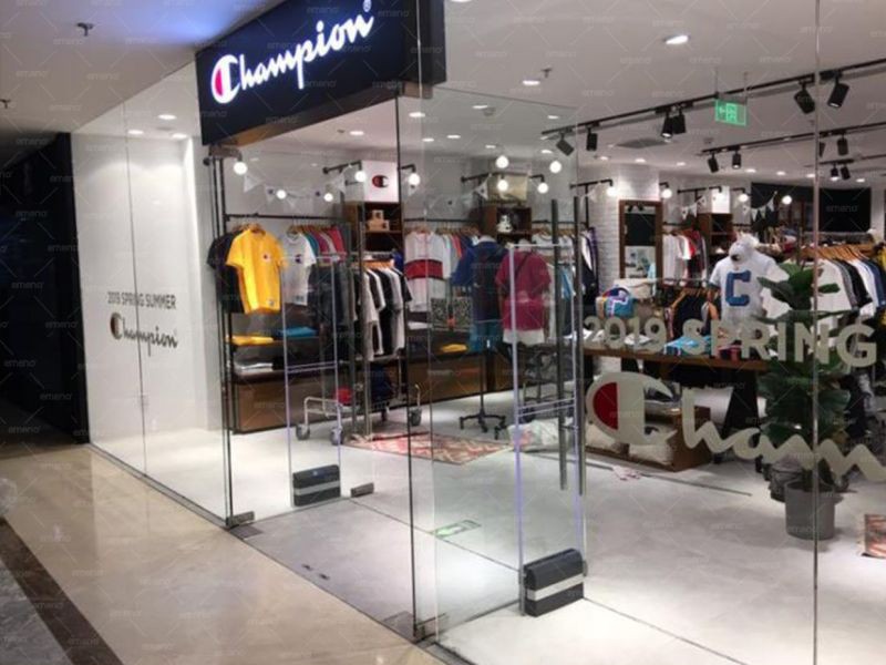 AM9800 klesplagg tyverisikring installert hos Champion Clothing Store